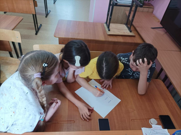Все мы любим сказки. Сказка — это волшебство, чудо.